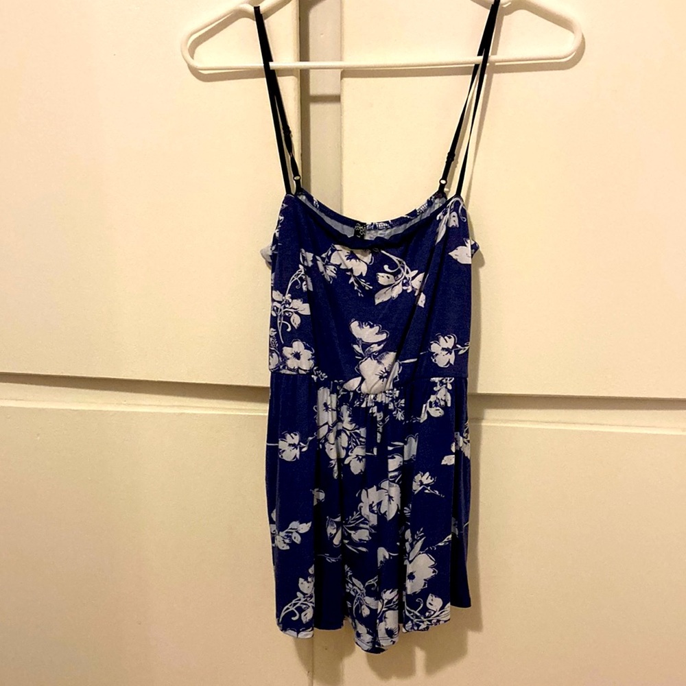 M Blue and White Hawaiian Floral Romper